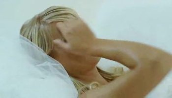 Pale pornstar Viola gets shagged by dirty masseur